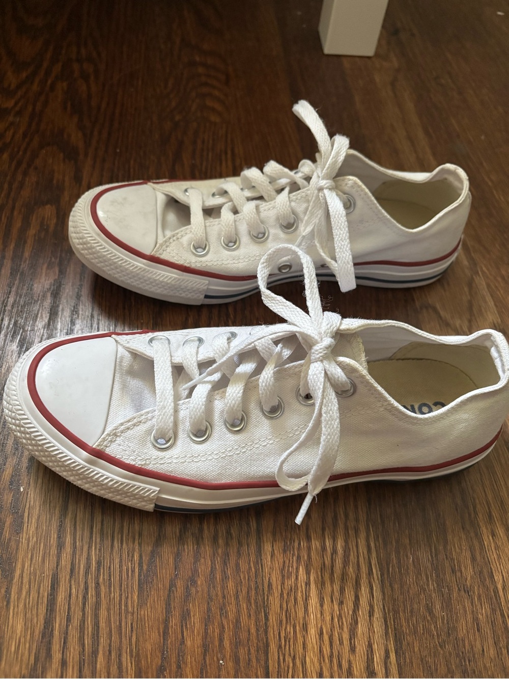 Converse Chuck Taylor All Star Low Top Sneakers - White (W7 / M5)